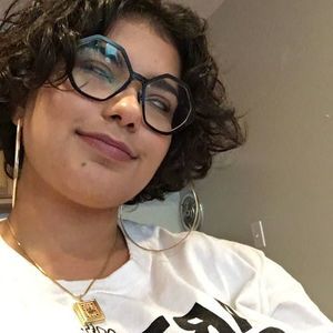 Meet your Posher, Layla