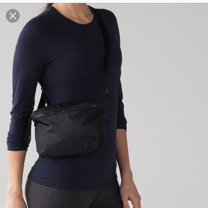 Lululemon go lightly belt bag black brand new