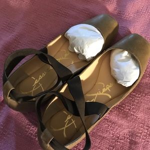 Ladies Shoes****Make Offer