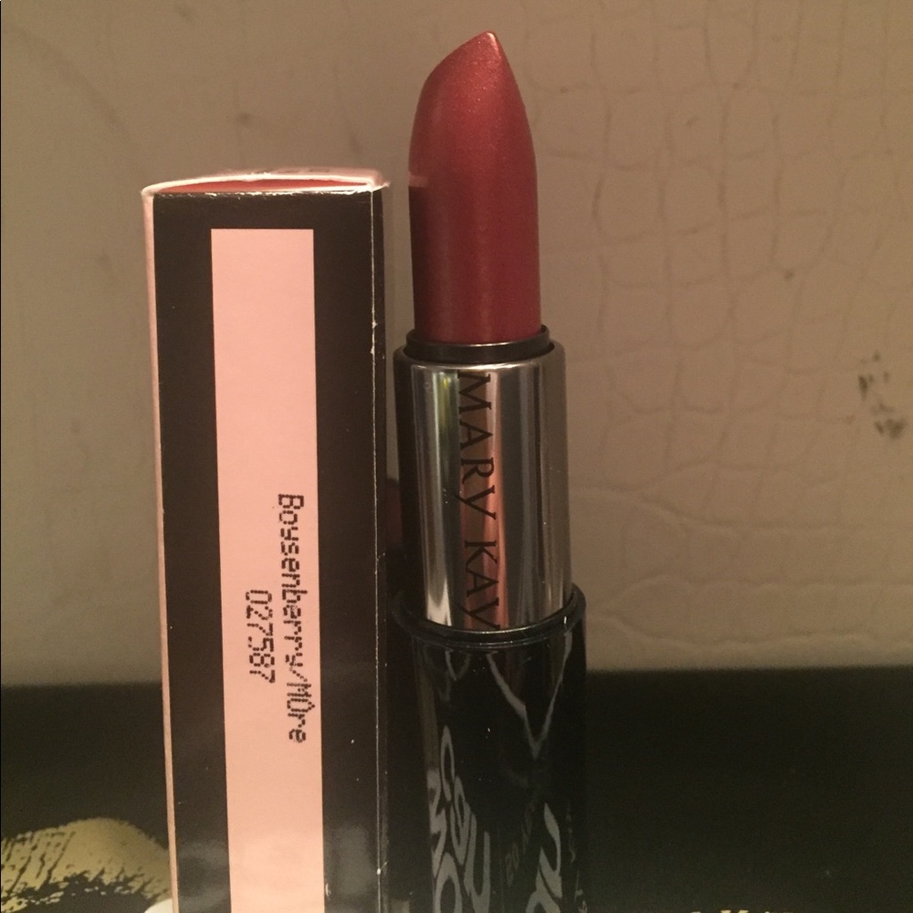 Cosmetics - Picture 8 of 8