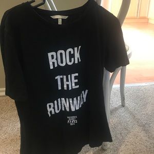 Fashion Show tee