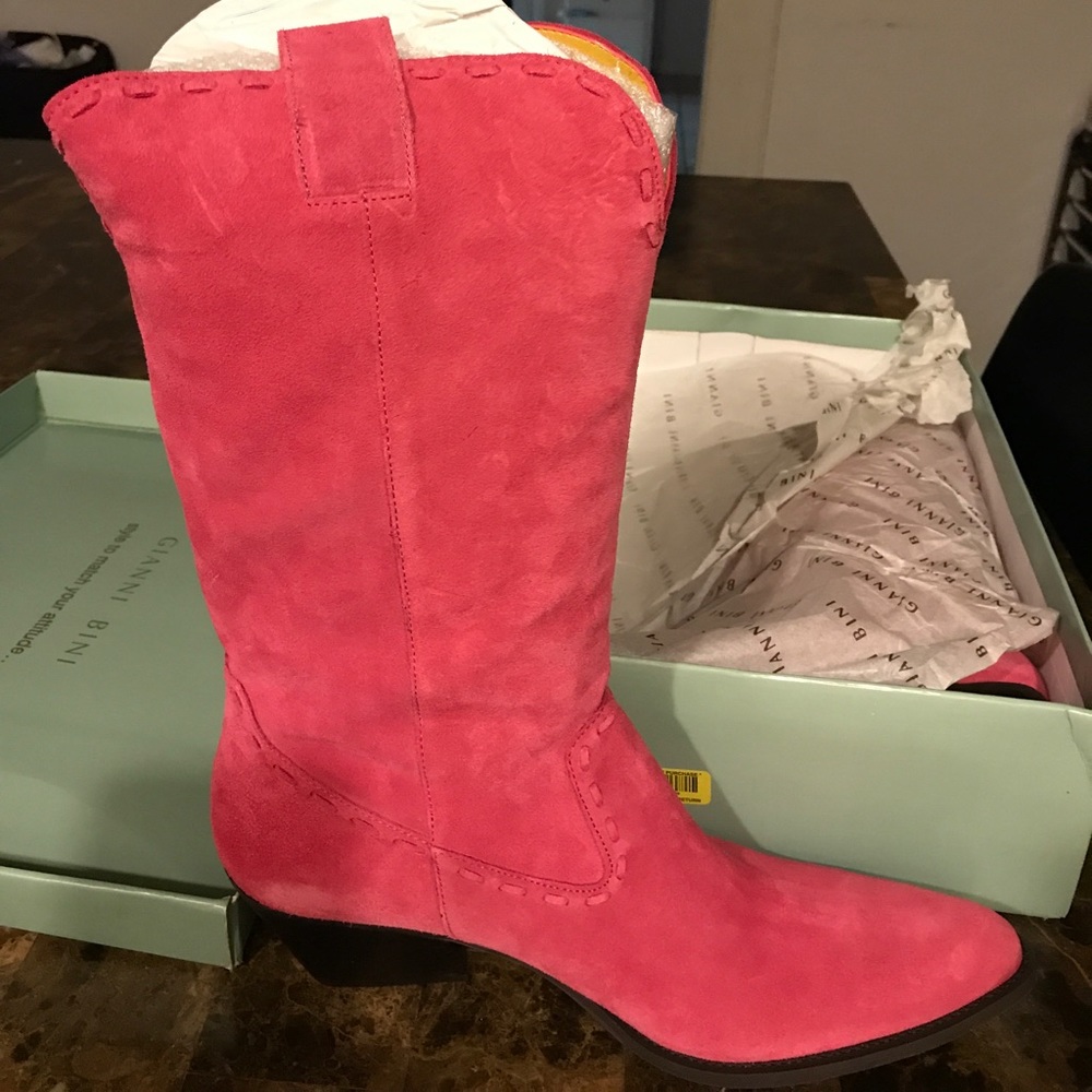 Gianni Bini HOT Pink Suede Cowgirl Style Boots