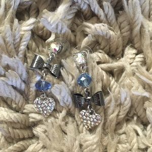 Betsy Johnson bow earrings 🎀💎