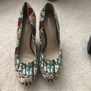 Tribal pattern wedges