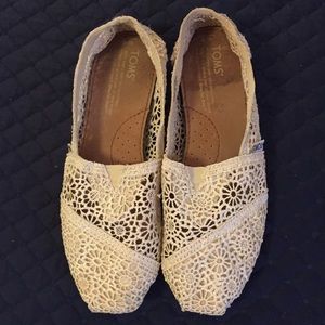 Cream Crochet Toms
