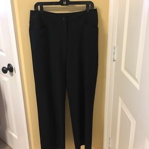 Chico’s black size 2 cargo pants