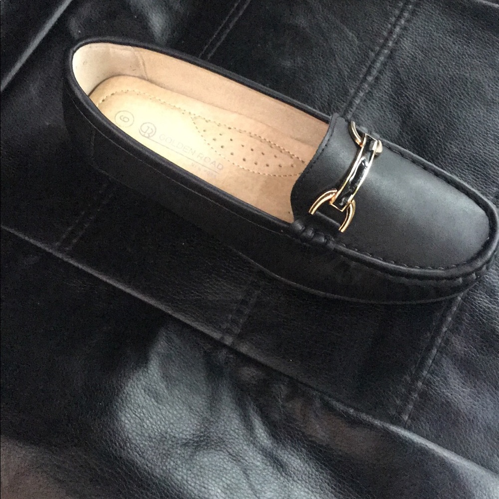Shoes - Picture 1 of 2