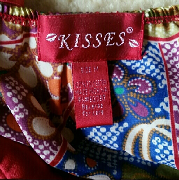 Kisses Beautiful Silk Dress - Picture 4 of 4