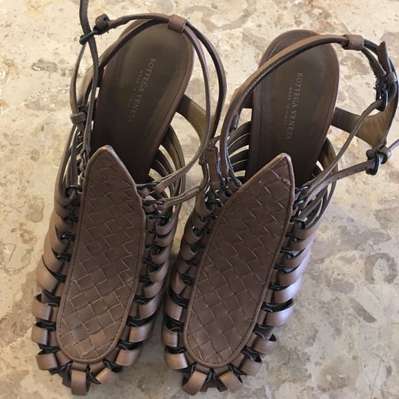 Bottega Veneta: Green Sparkle Stretch Web Heels | SSENSE Bottega Veneta high heels.
