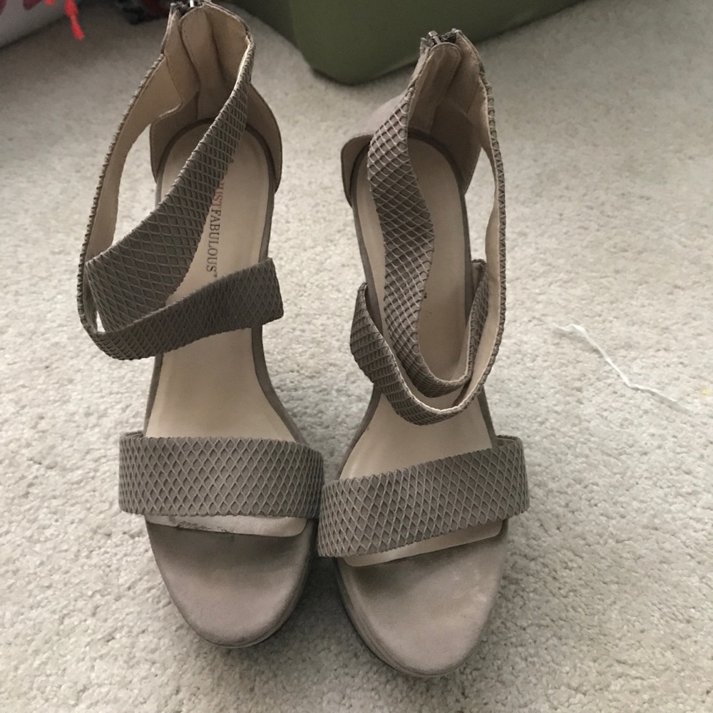Wedge heels