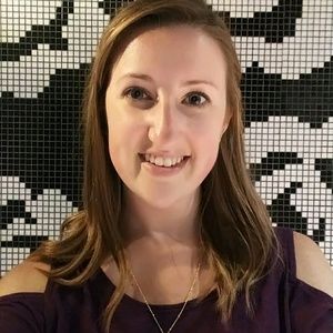 Meet your Posher, Alyssa
