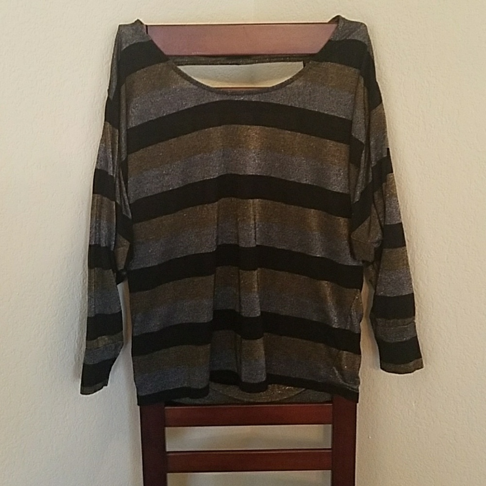 BeBe Slouchy Shoulder Cut Out Top