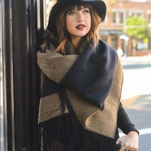 Navy Color Block Poncho - Picture 2 of 4