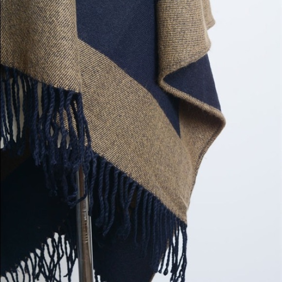 Navy Color Block Poncho - Picture 3 of 4