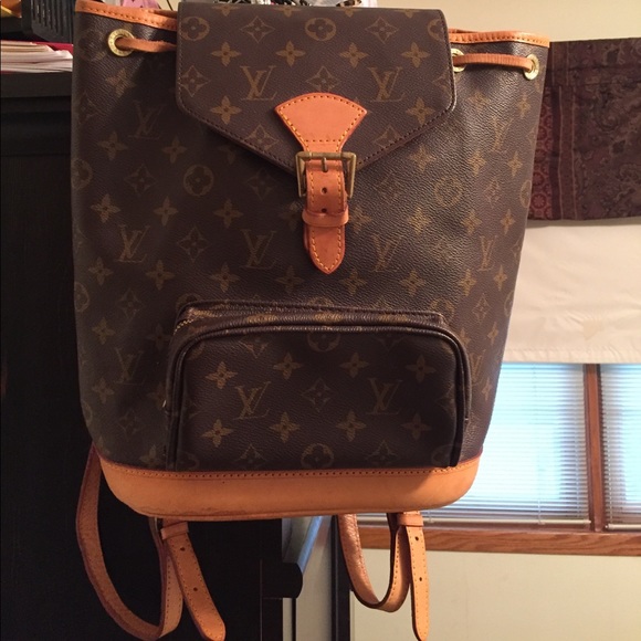 Louis Vuitton Handbags - Louis Vuitton book bag // hand bag