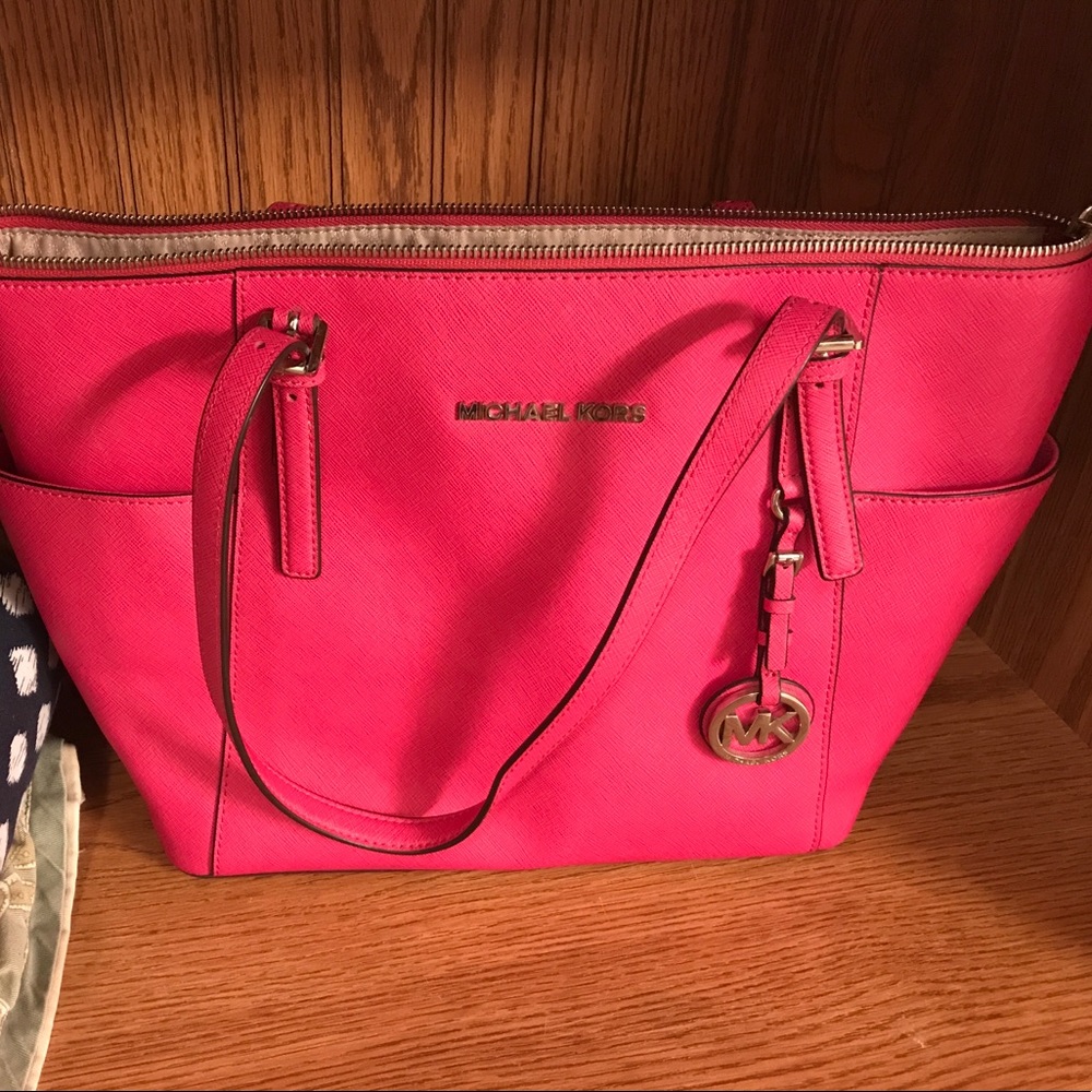 MK purse