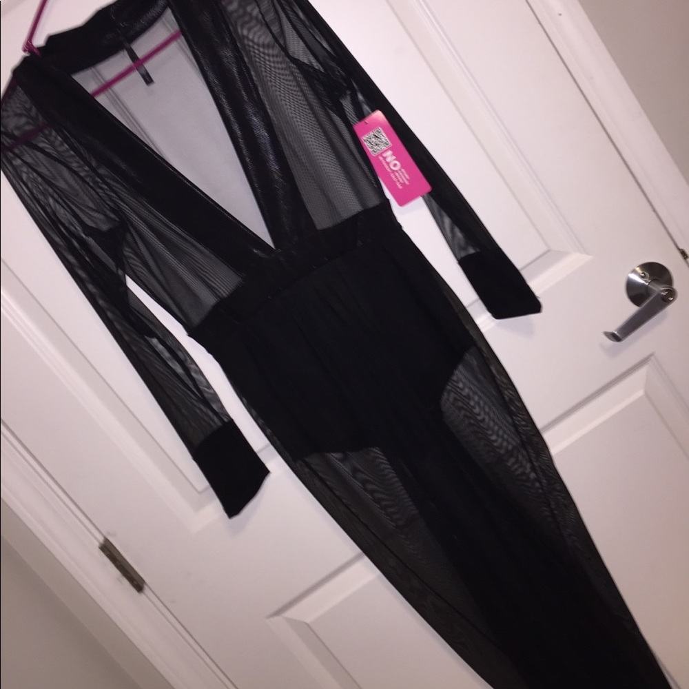 Sexy Black Mesh Detail Dress!!