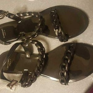 Black nea jelly sandals