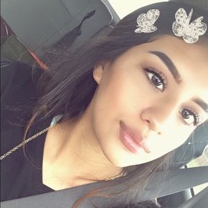 Meet your Posher, Brooke