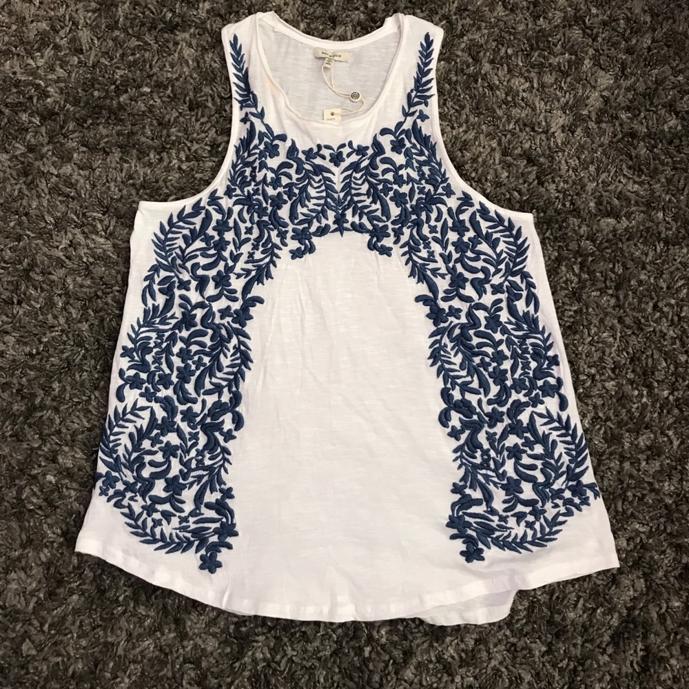 NWT embroidered Max studio blouse size M