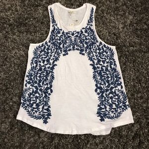 NWT embroidered Max studio blouse size M