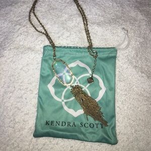Kendra Scott Rhyne iridescent necklace