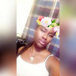 Meet your Posher, Michaela