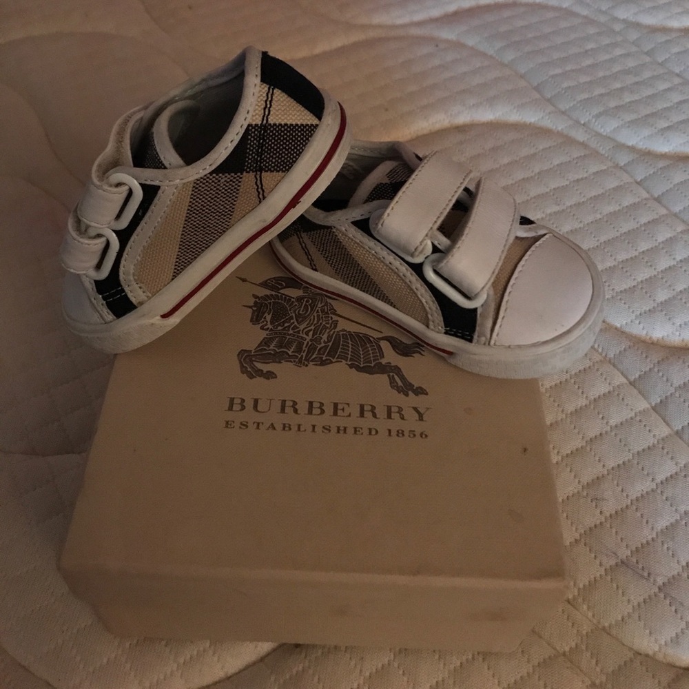Children Burberry sneakers