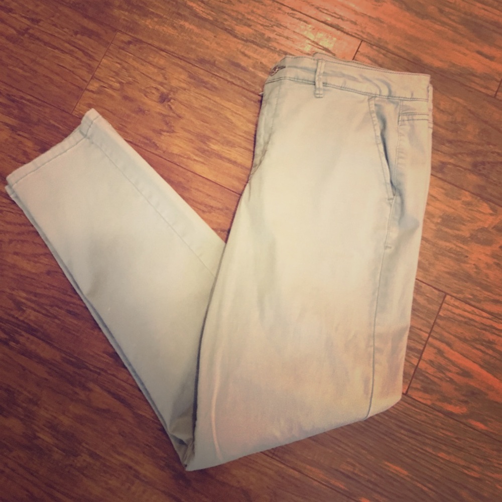 Pants, light green. Size 10. Bandolino Jeans