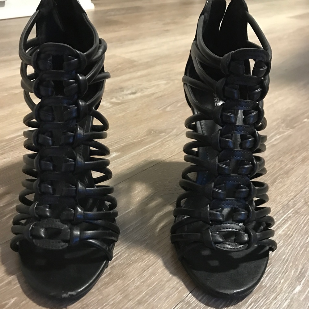Express heels - Picture 2 of 5