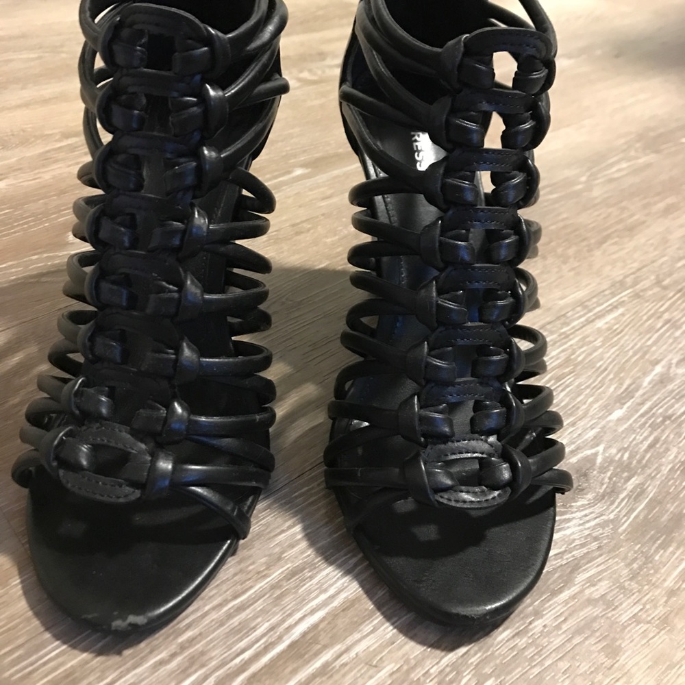 Express heels - Picture 3 of 5