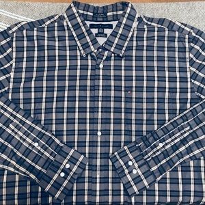 Plaid Tommy Hilfiger Button Down  (XL 17.5-18N)