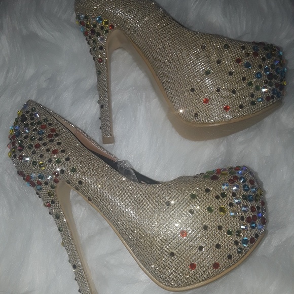 Gold Cape Robbin Rhinestone Pump High Heels - Picture 4 of 4