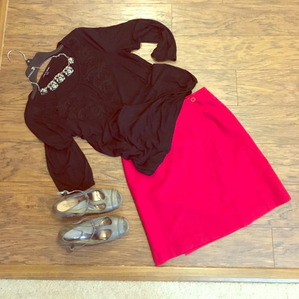 Red skirt, Limited.
