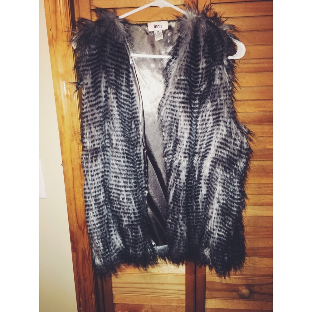 Fur vest