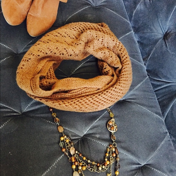 Accessories - Cozy & Soft 100% Acrylic Infinity Scarf