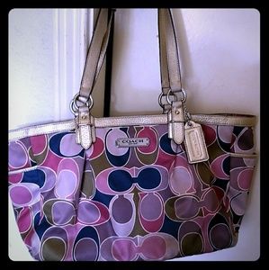 Coach Shoulder Handbag