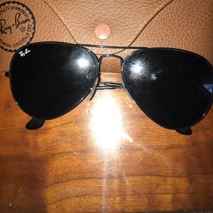 Black Ray-Ban Aviators