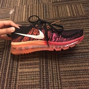 RARE fly knit air max