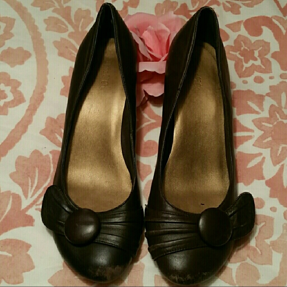 Bass Brown Leather Wedge