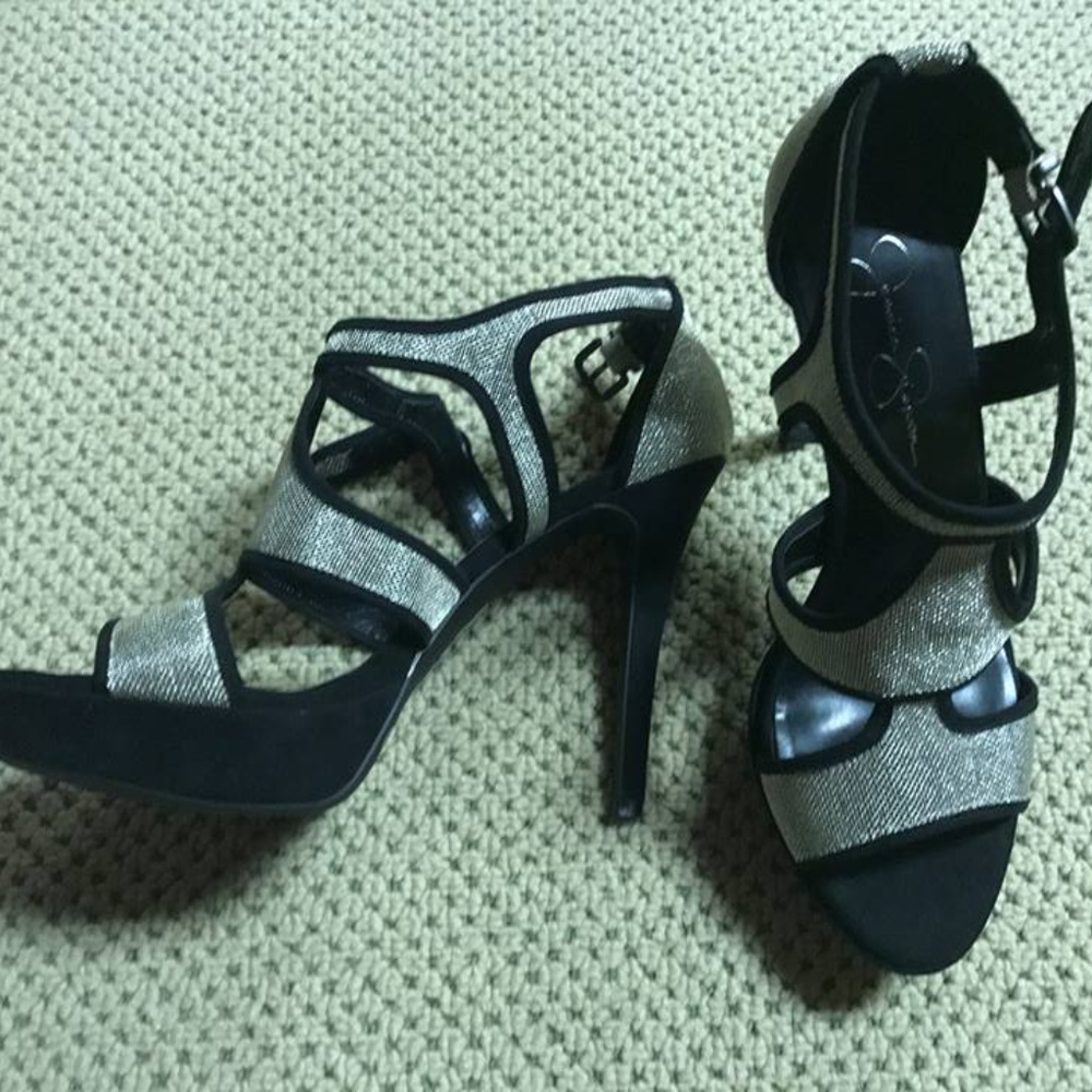 Jessica Simpson 9.5