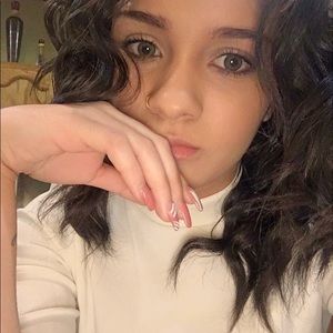 Meet your Posher, Royvict