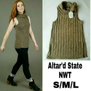 NWT Altar'd State Caroline Cowl Sweater Tank