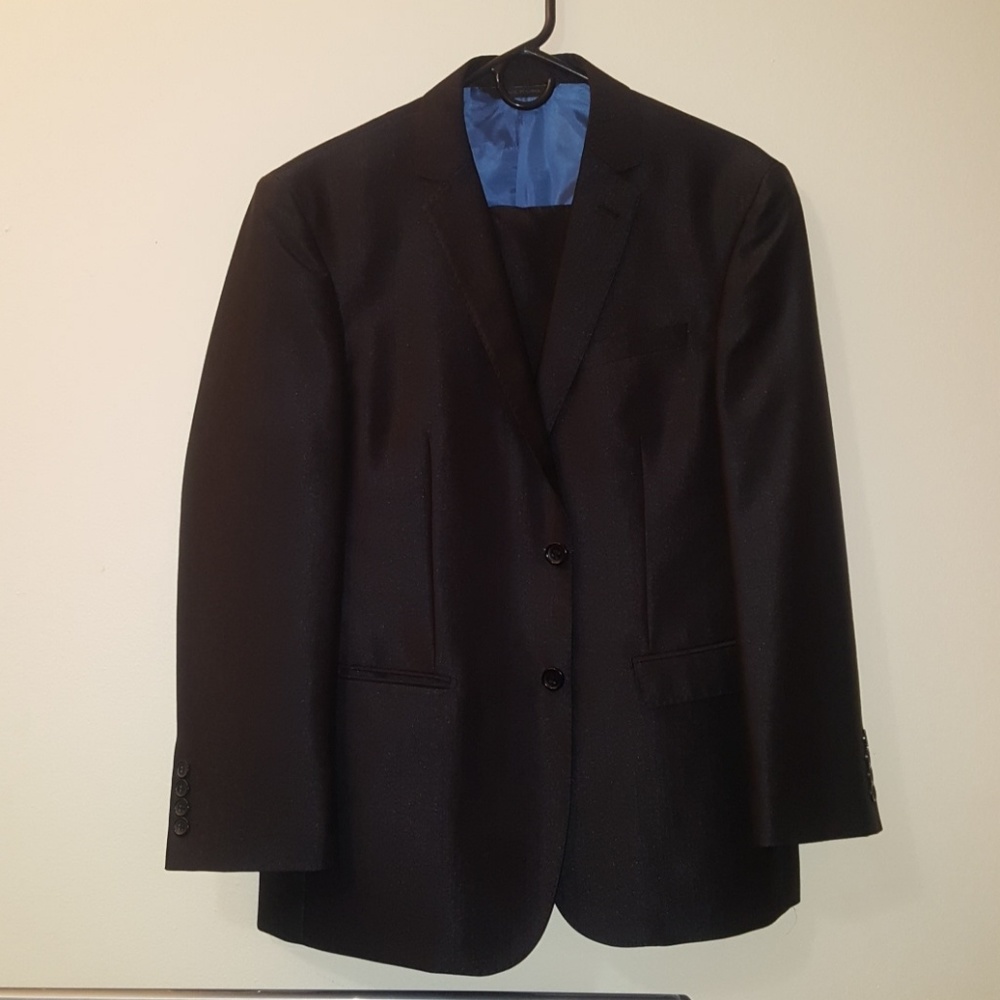 Eleganza by Georgio sanetti suit