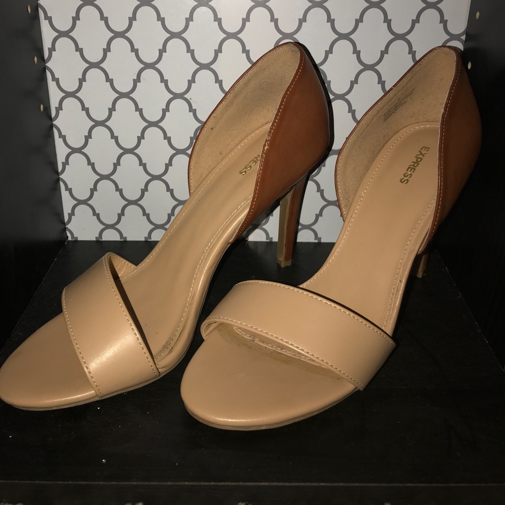 Express Heels size 8