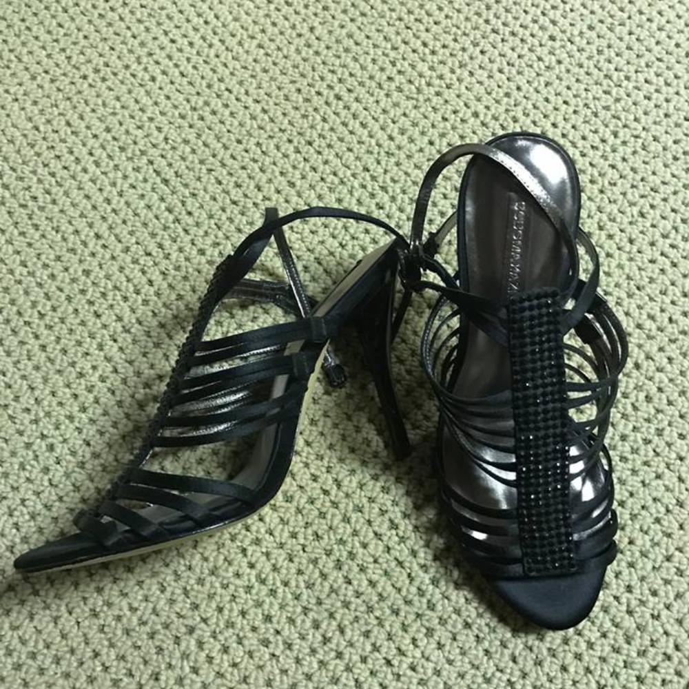 BCBG NWT black satin & crystals sizes 5.5-9.5