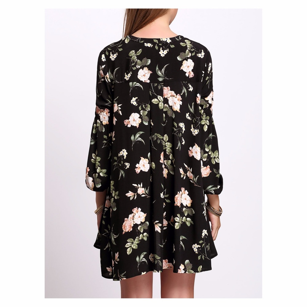 ✨Black Lantern Sleeve Floral Shift Dress - Picture 2 of 5