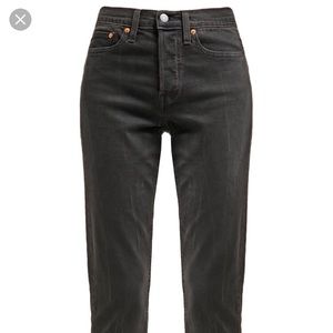 Levi's Wedgie Fit Fray Crop Jeans
