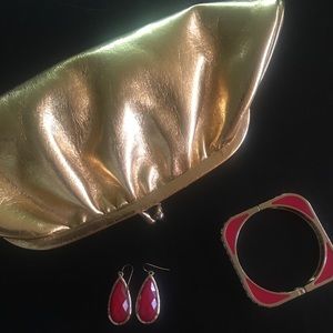 ❤️Red/Gold Charming Charlie Earrings❤️