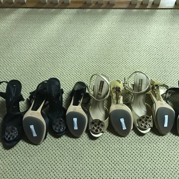 •SOLD• BCBG lot in gold or black. All sizes $40 - Picture 1 of 1